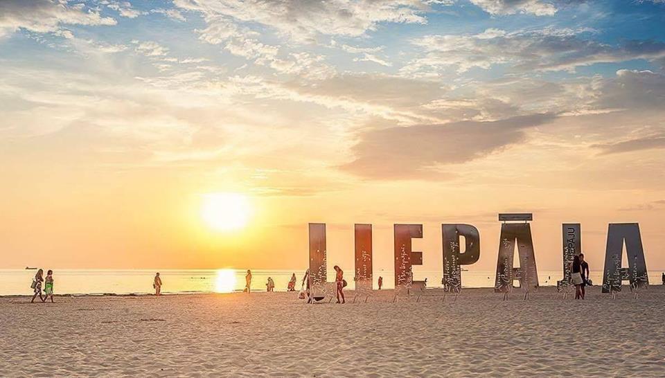 Dzintari Apartment Liepaja Bagian luar foto